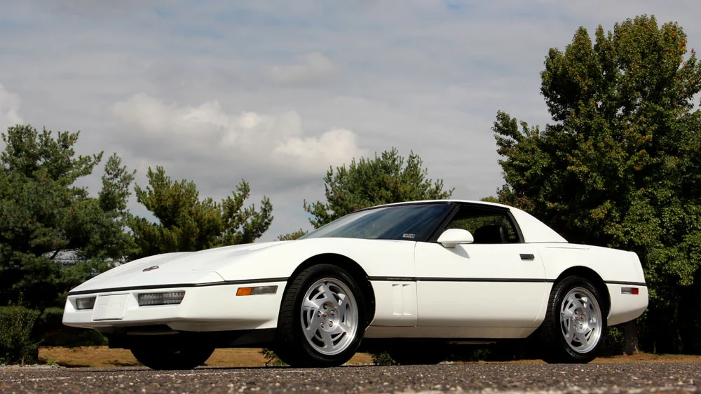 Corvette Generations/C4/C4 1990 White (2).webp